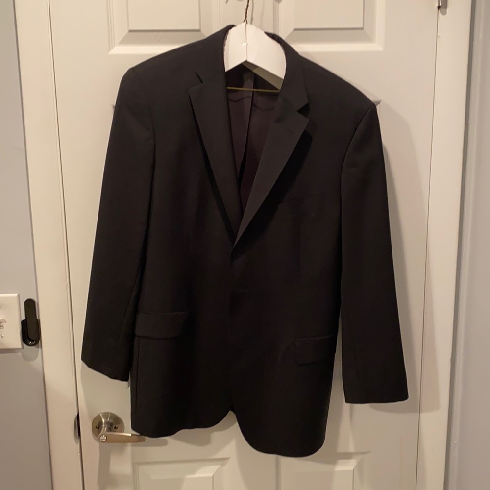 Men’s Black Blazer. Hugo Boss. 42R.